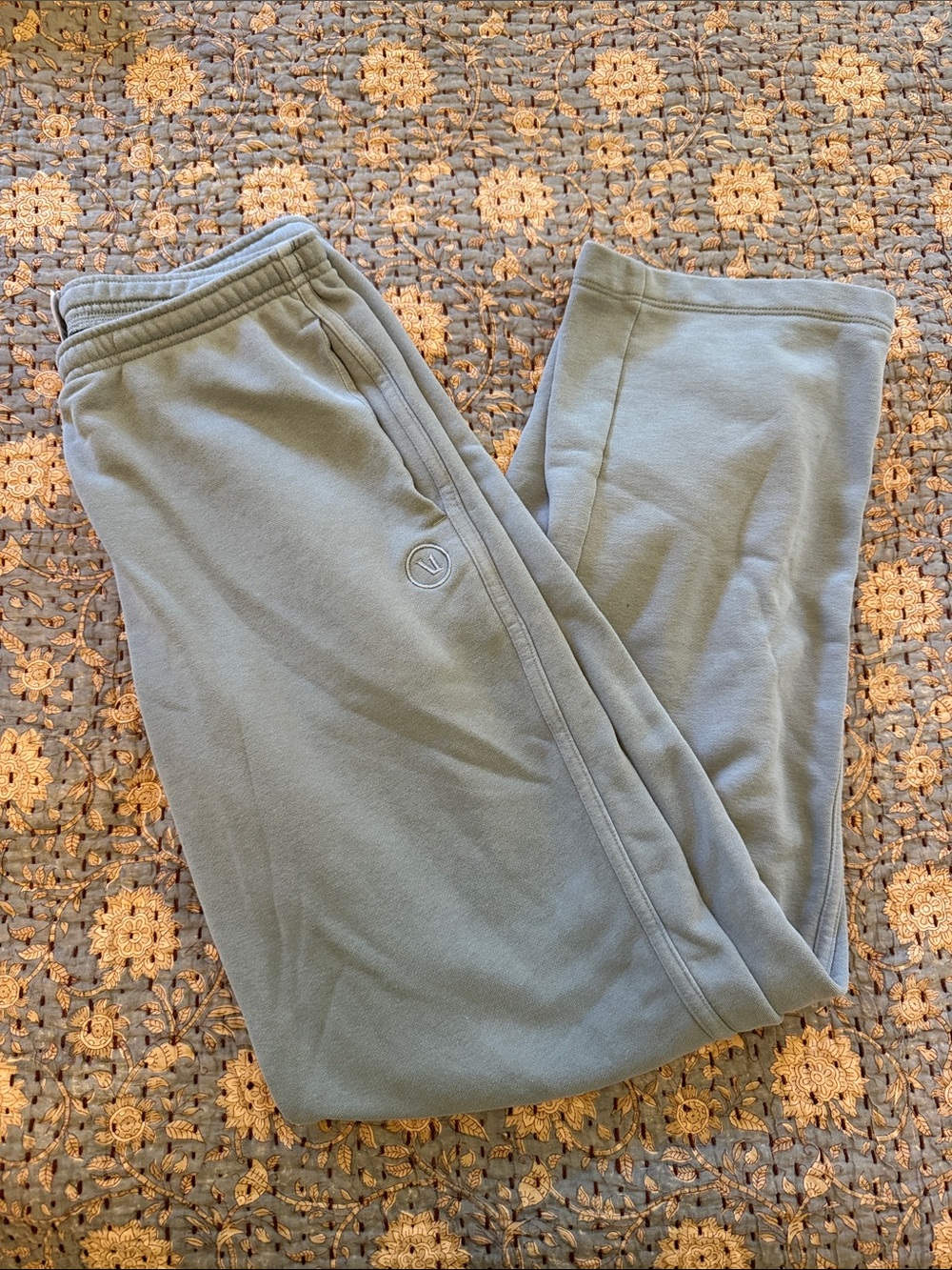 Vuori Sedona Straight Leg Sweatpant in Storm Blue - Picture 3 of 4